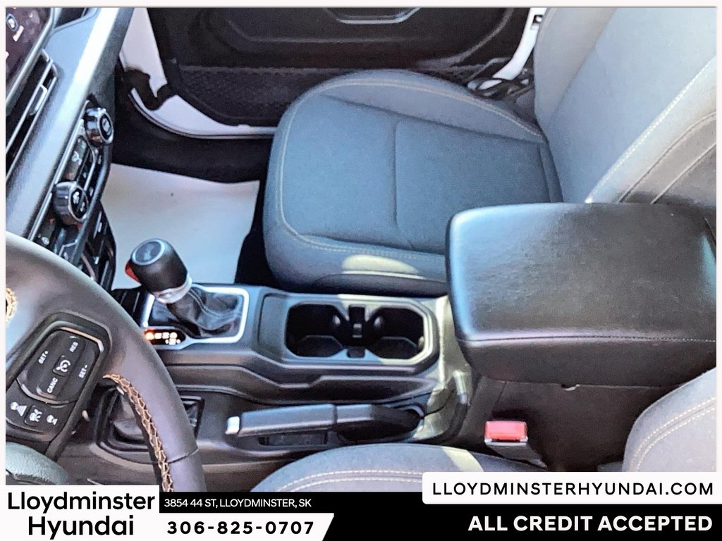 2024 Jeep Wrangler Sport S in Lloydminster, Saskatchewan - 12 - w1024h768px