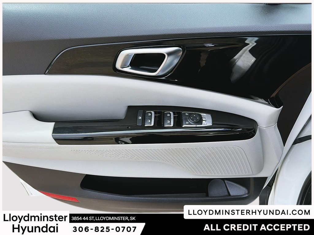 2024 Kia Carnival LX in Lloydminster, Saskatchewan - 17 - w1024h768px