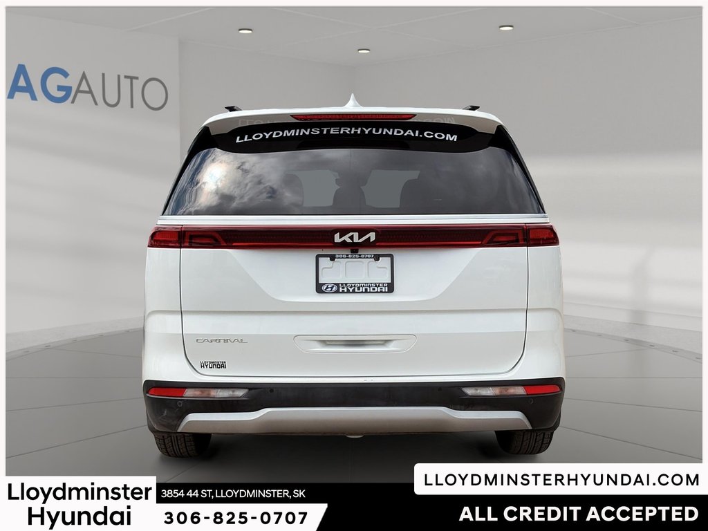 2024 Kia Carnival LX in Lloydminster, Saskatchewan - 6 - w1024h768px