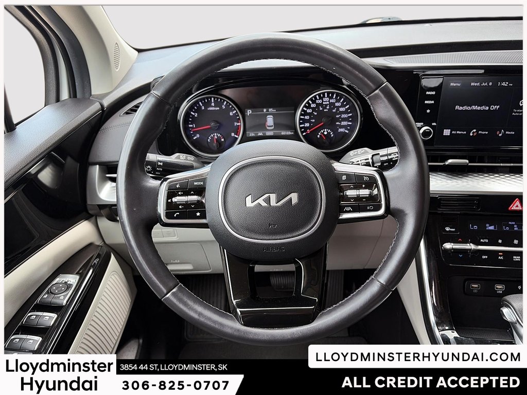 2024 Kia Carnival LX in Lloydminster, Saskatchewan - 18 - w1024h768px