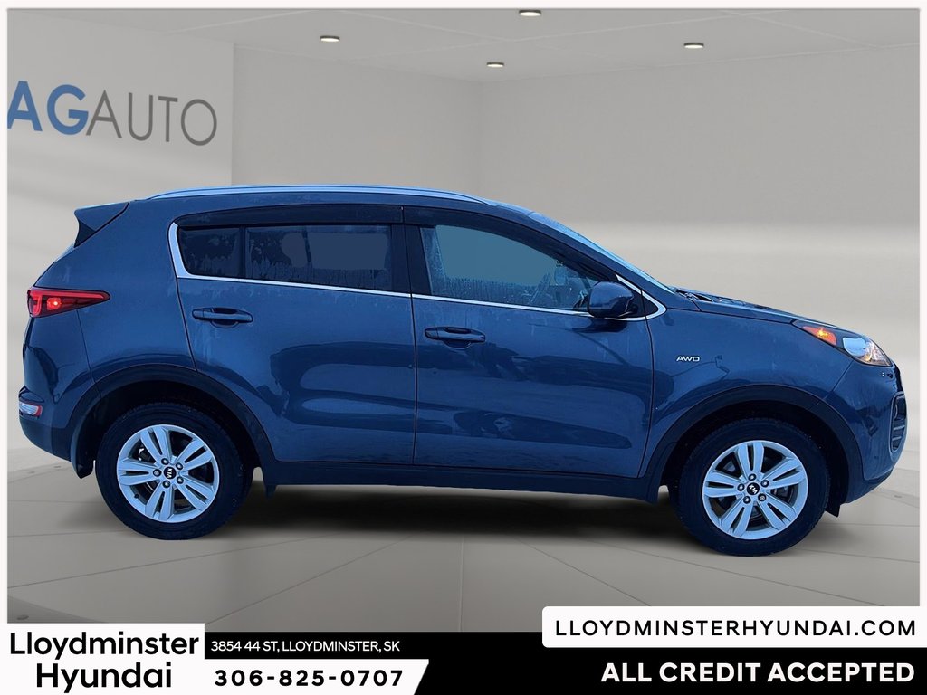 2018 Kia Sportage LX in Lloydminster, Saskatchewan - 4 - w1024h768px