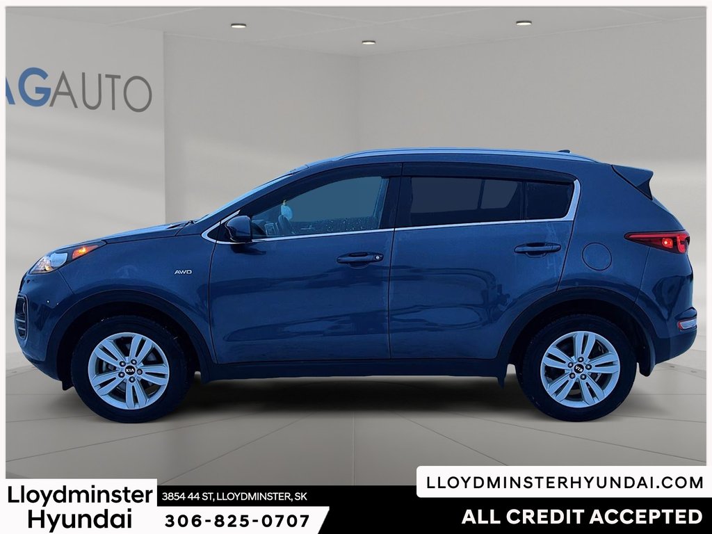 2018 Kia Sportage LX in Lloydminster, Saskatchewan - 8 - w1024h768px