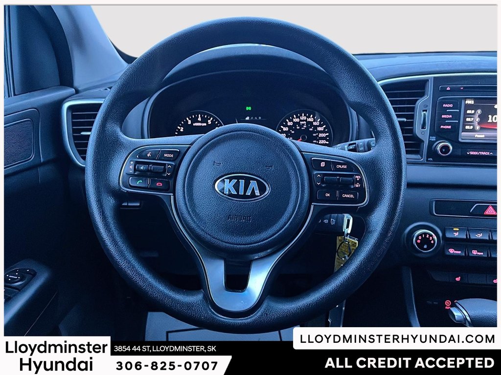 2018 Kia Sportage LX in Lloydminster, Saskatchewan - 14 - w1024h768px