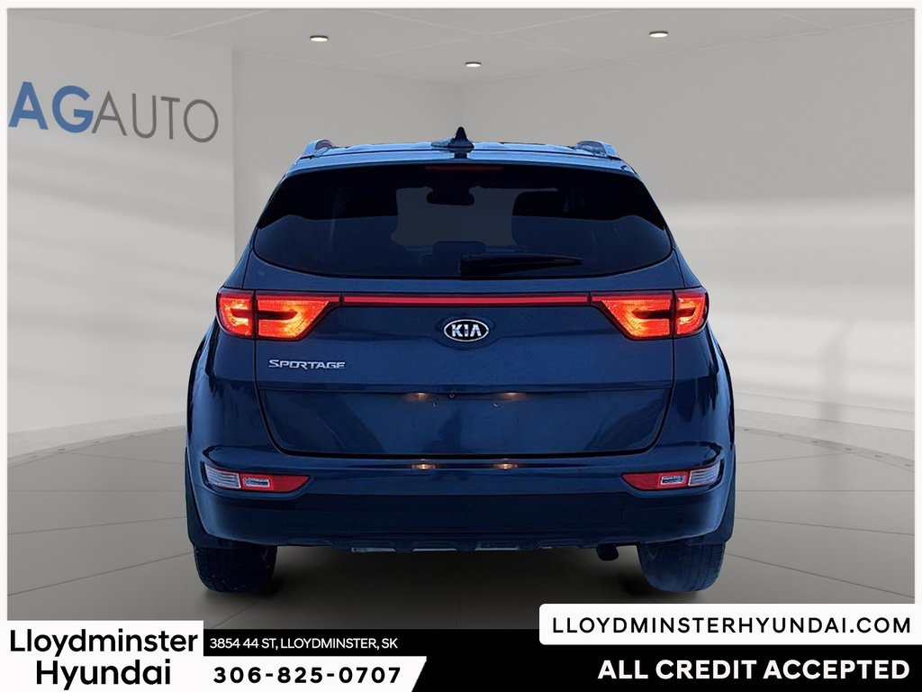 2018 Kia Sportage LX in Lloydminster, Saskatchewan - 6 - w1024h768px