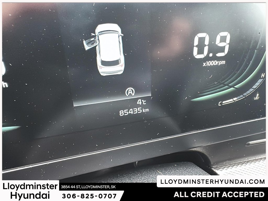 2023 Kia Sportage LX in Lloydminster, Saskatchewan - 15 - w1024h768px