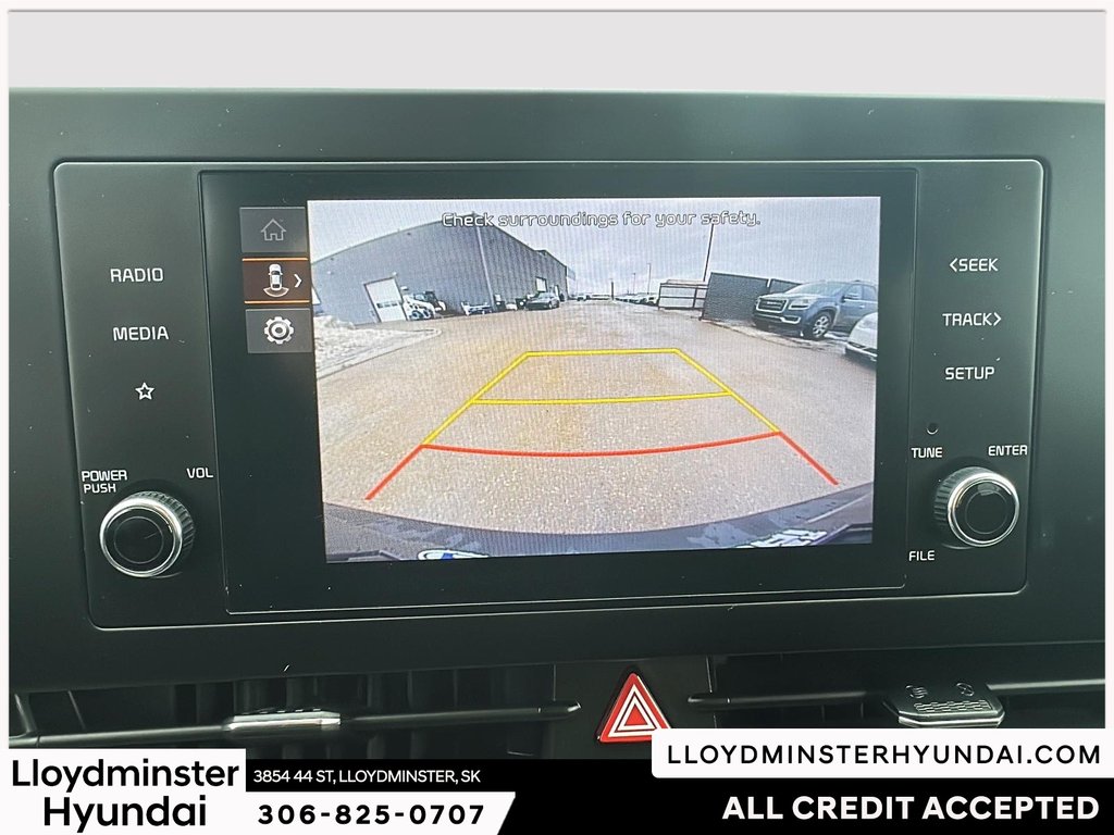 2023 Kia Sportage LX in Lloydminster, Saskatchewan - 19 - w1024h768px