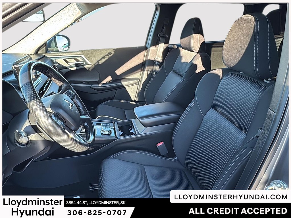 2022 Mitsubishi Outlander ES in Lloydminster, Saskatchewan - 11 - w1024h768px
