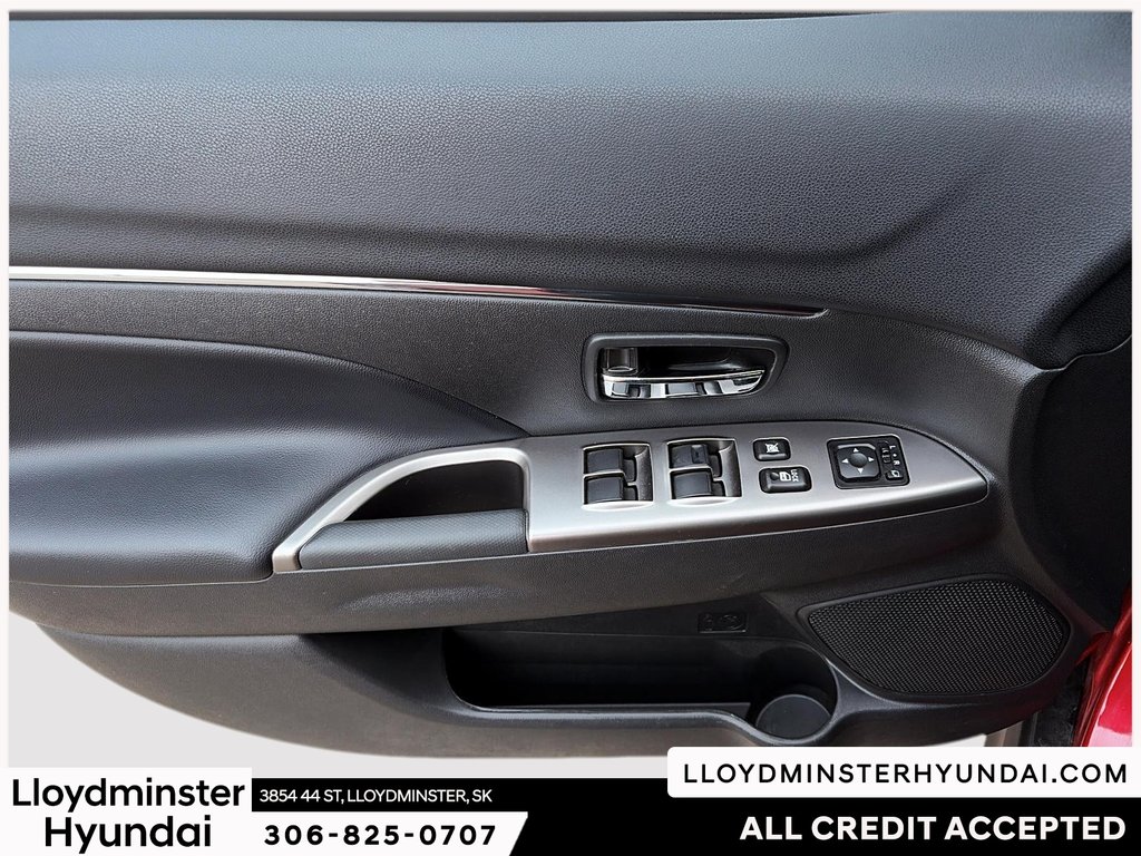 2024 Mitsubishi RVR GT in Lloydminster, Saskatchewan - 15 - w1024h768px
