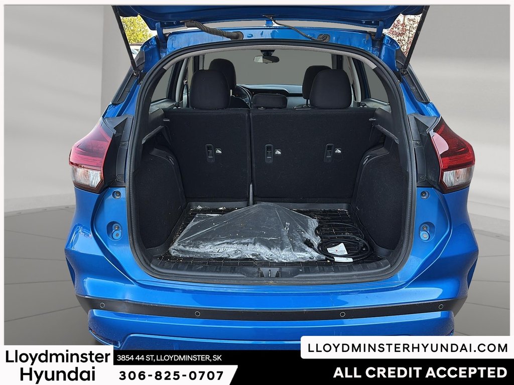 2024 Nissan Kicks SV in Lloydminster, Saskatchewan - 9 - w1024h768px