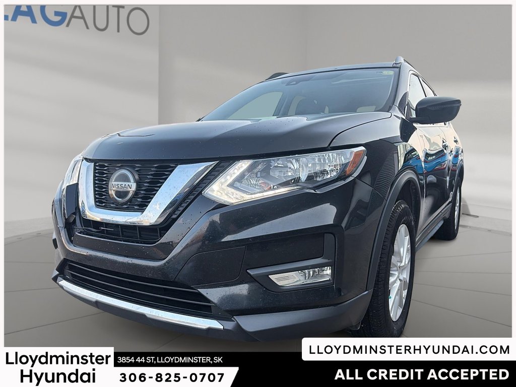 2019 Nissan Rogue SV in Lloydminster, Saskatchewan - 1 - w1024h768px