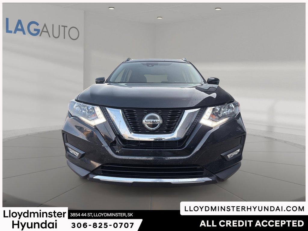 2019 Nissan Rogue SV in Lloydminster, Saskatchewan - 2 - w1024h768px