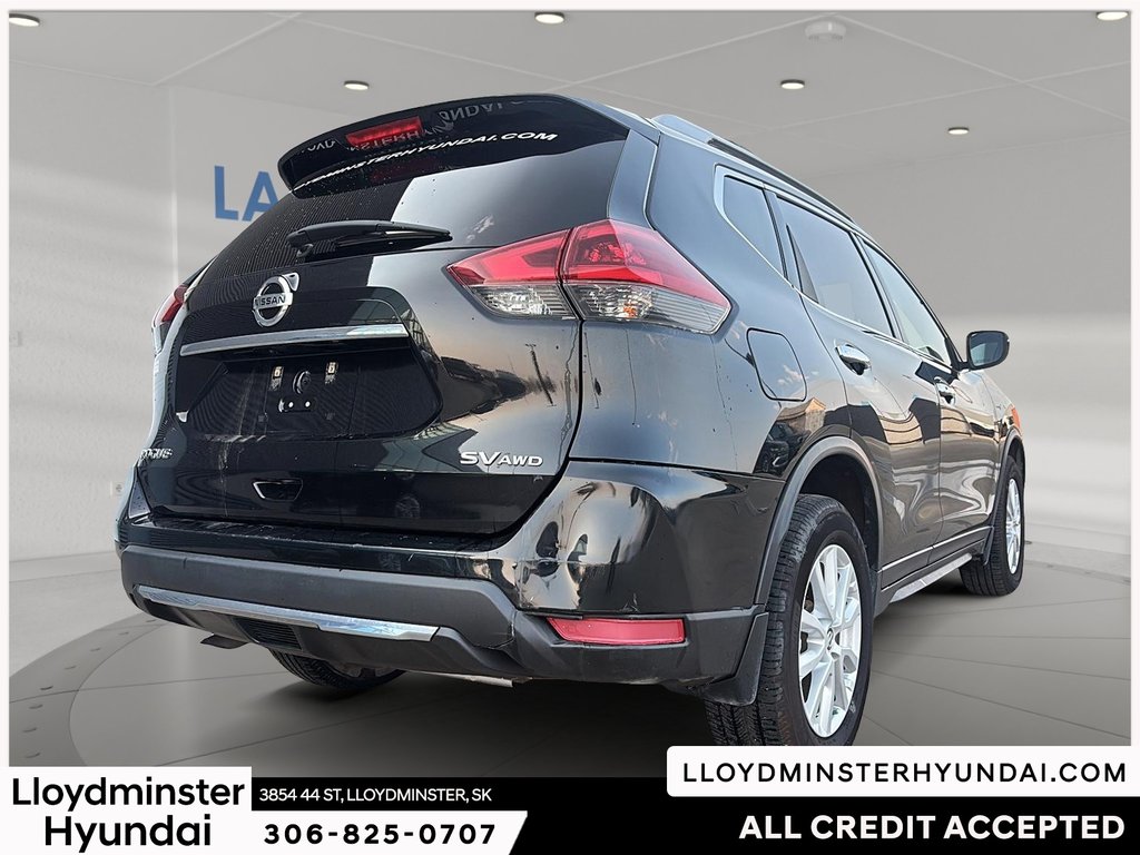 2019 Nissan Rogue SV in Lloydminster, Saskatchewan - 5 - w1024h768px