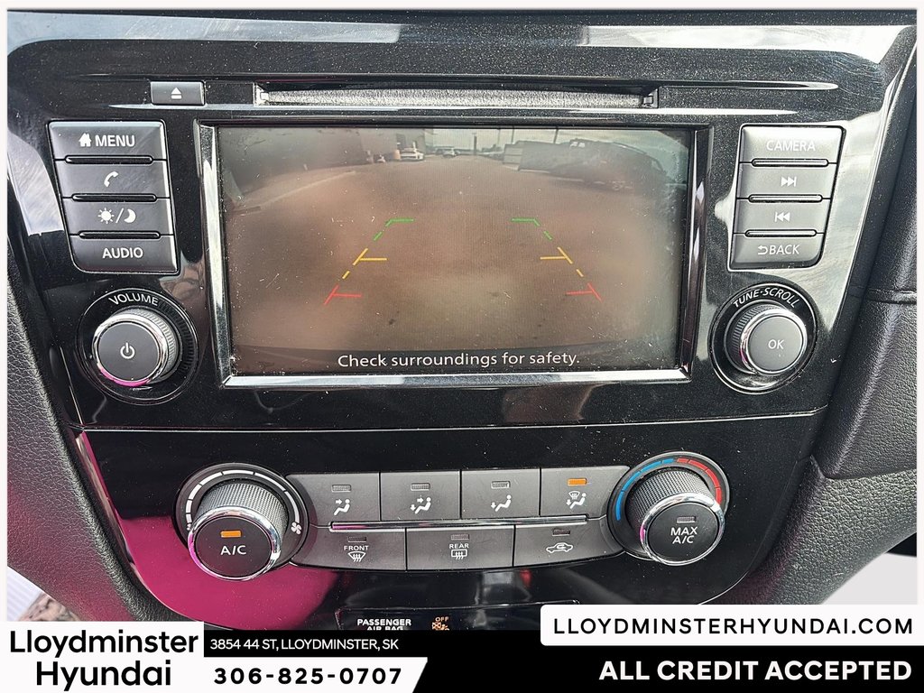 2019 Nissan Rogue SV in Lloydminster, Saskatchewan - 21 - w1024h768px