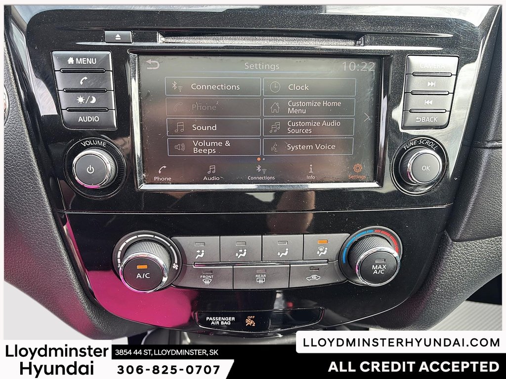 2019 Nissan Rogue SV in Lloydminster, Saskatchewan - 22 - w1024h768px