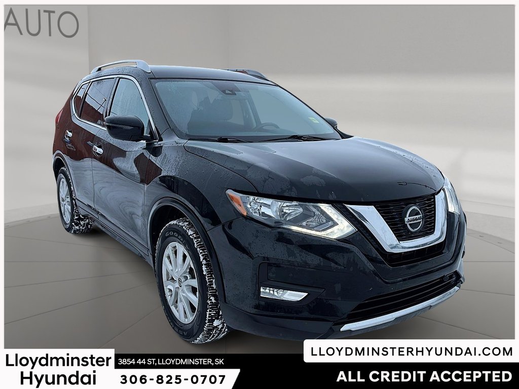 2019 Nissan Rogue SV in Lloydminster, Saskatchewan - 3 - w1024h768px