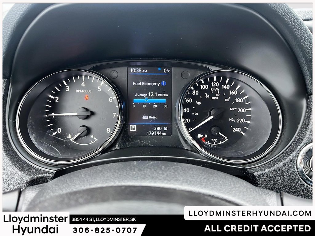 2019 Nissan Rogue SV in Lloydminster, Saskatchewan - 17 - w1024h768px