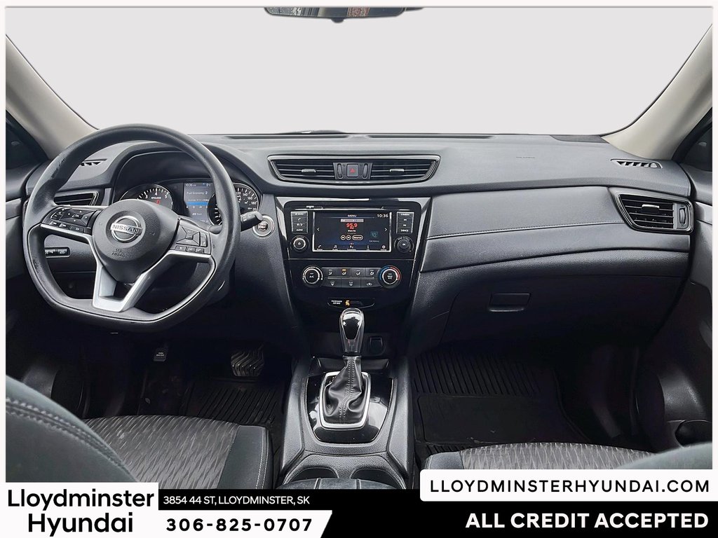 2019 Nissan Rogue SV in Lloydminster, Saskatchewan - 13 - w1024h768px