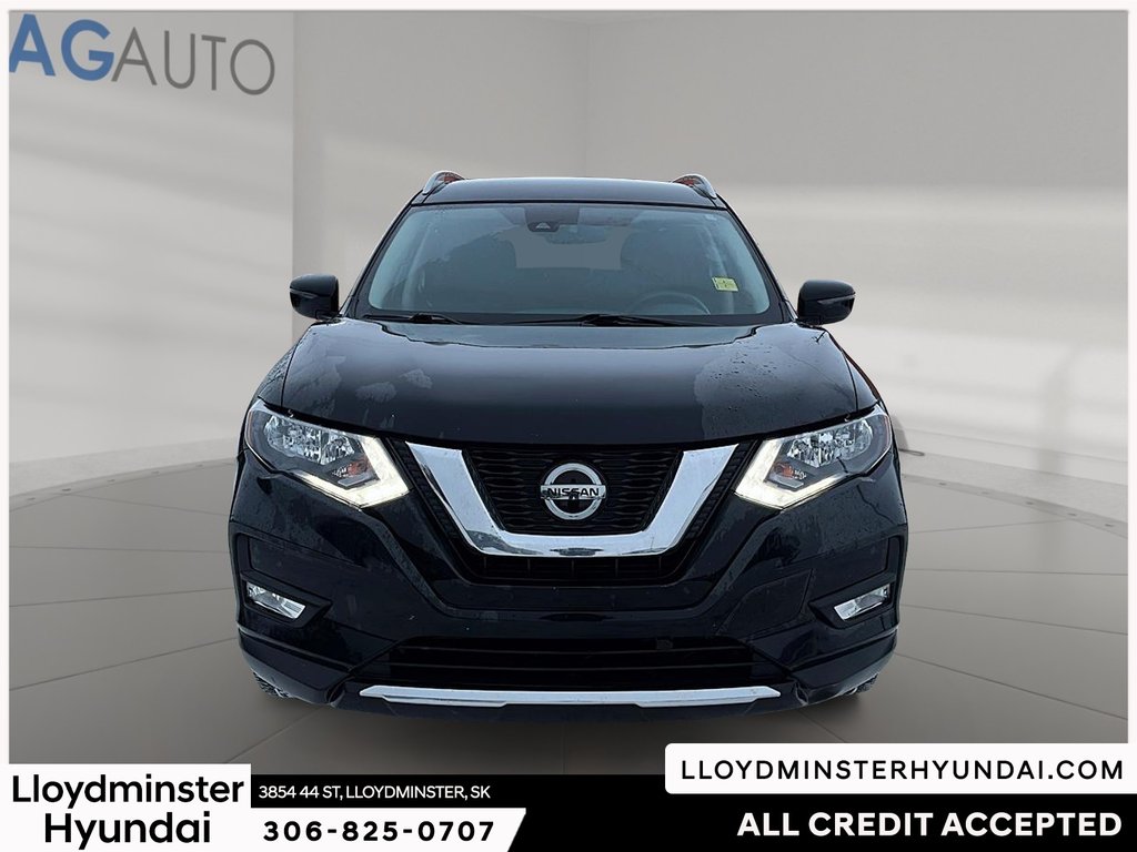 2019 Nissan Rogue SV in Lloydminster, Saskatchewan - 2 - w1024h768px