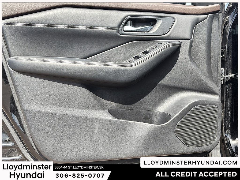 2023 Nissan Rogue SV Midnight Edition in Lloydminster, Saskatchewan - 13 - w1024h768px