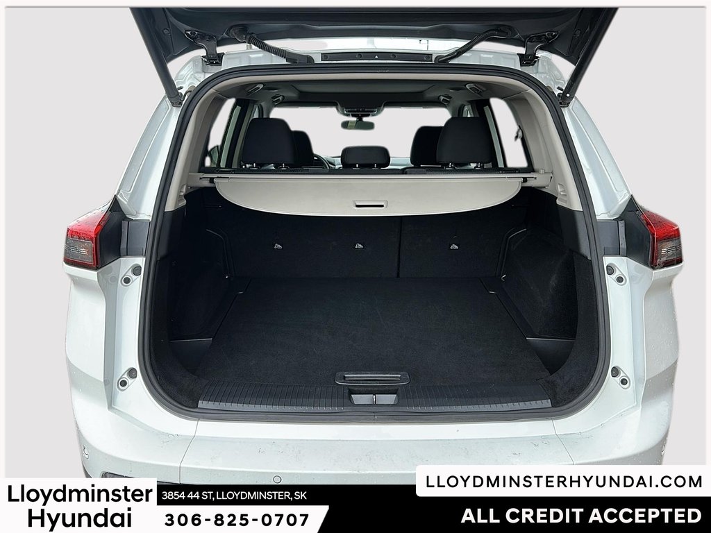 2024 Nissan Rogue SV in Lloydminster, Saskatchewan - 9 - w1024h768px