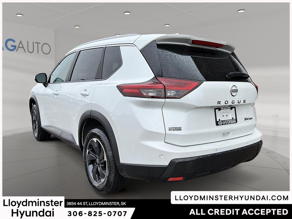 2024 Nissan Rogue SV in Lloydminster, Saskatchewan - 7 - w1024h768px
