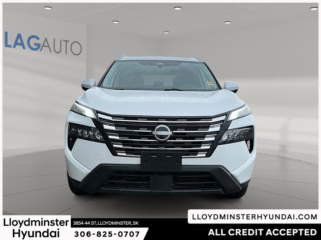2024 Nissan Rogue SV in Lloydminster, Saskatchewan - 2 - w1024h768px