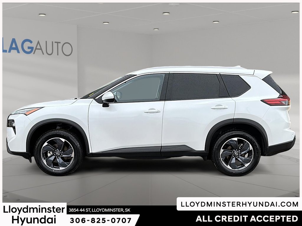 2024 Nissan Rogue SV in Lloydminster, Saskatchewan - 8 - w1024h768px