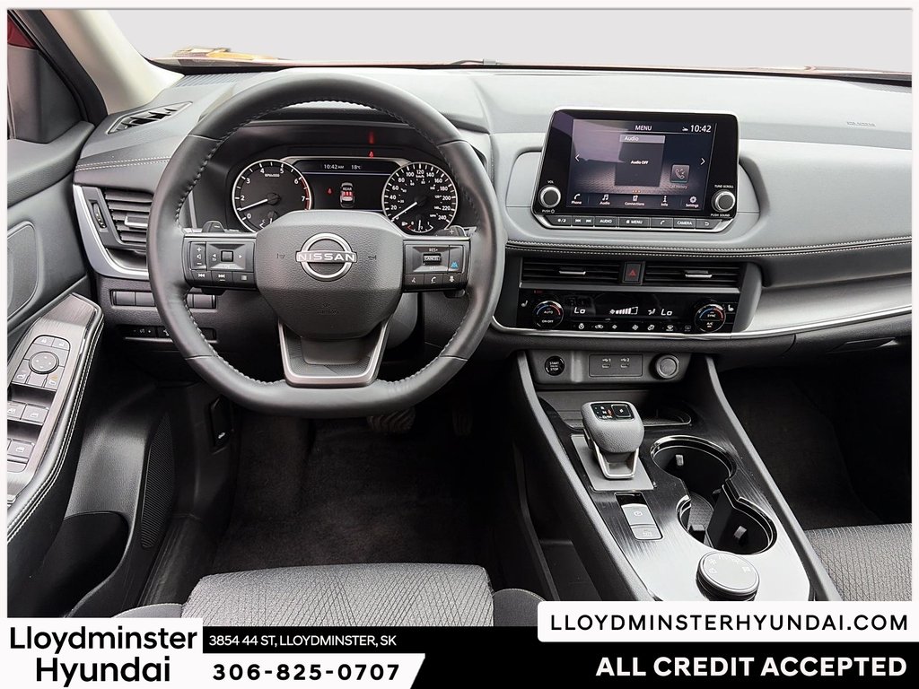2025 Nissan Rogue SV in Lloydminster, Saskatchewan - 14 - w1024h768px