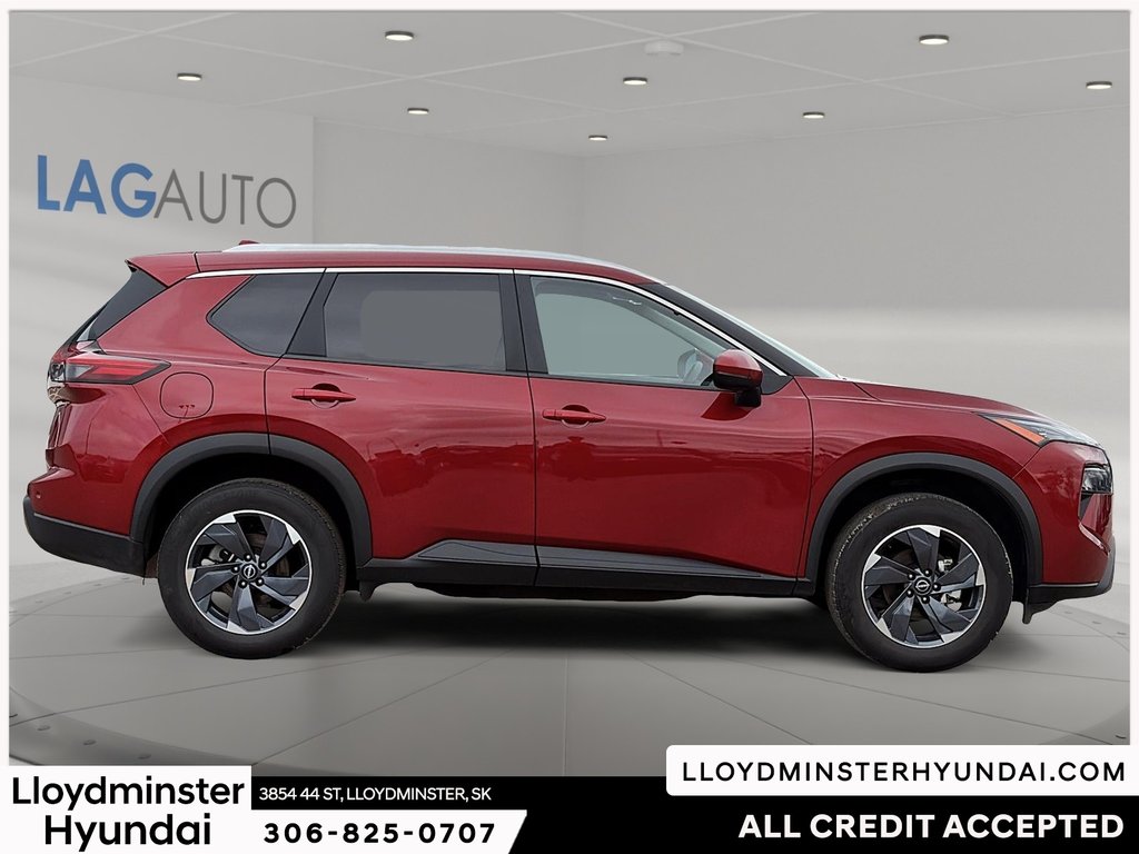 2025 Nissan Rogue SV in Lloydminster, Saskatchewan - 4 - w1024h768px