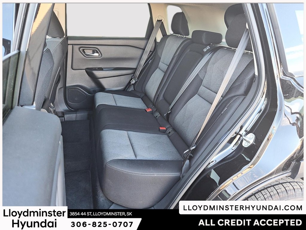 2025 Nissan Rogue SV in Lloydminster, Saskatchewan - 13 - w1024h768px