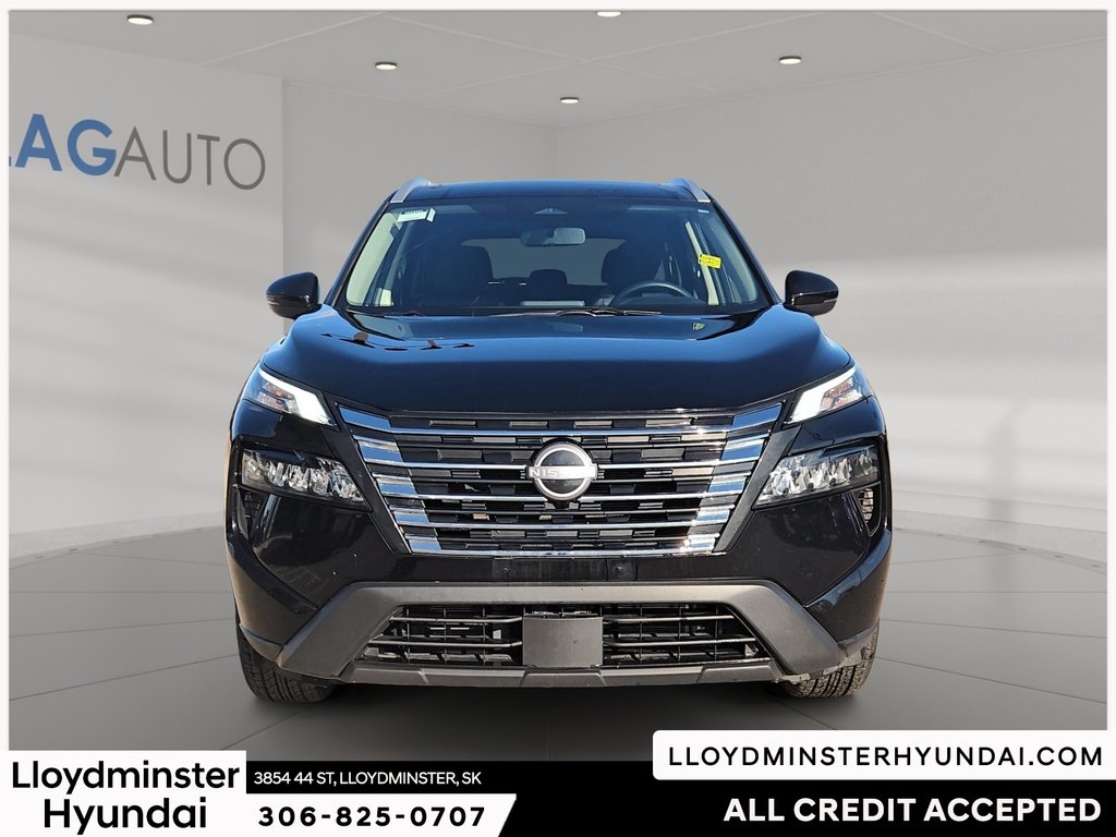 2025 Nissan Rogue SV in Lloydminster, Saskatchewan - 2 - w1024h768px