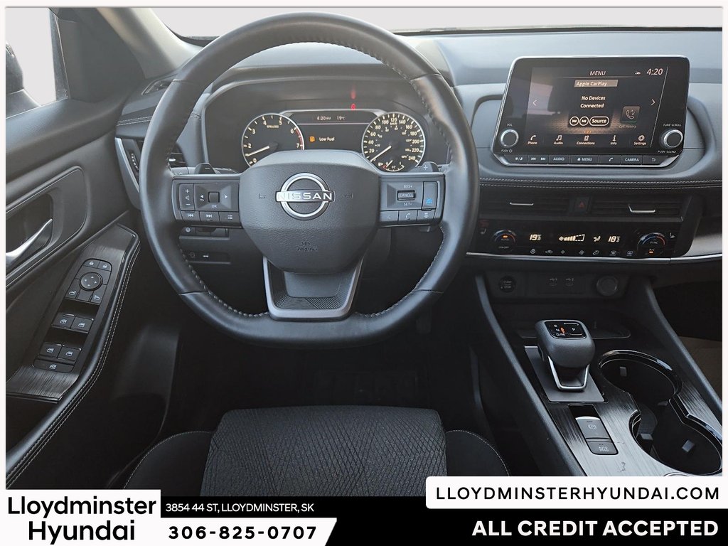 2025 Nissan Rogue SV in Lloydminster, Saskatchewan - 14 - w1024h768px