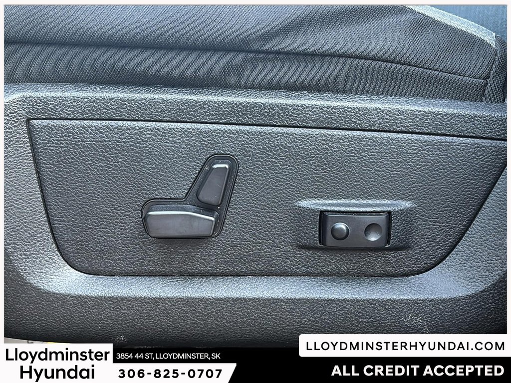 2023 Ram 1500 Classic SLT in Lloydminster, Saskatchewan - 13 - w1024h768px