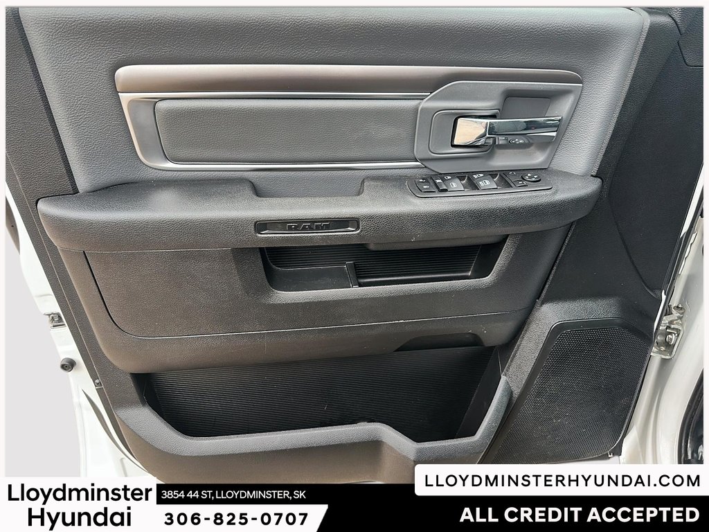 2023 Ram 1500 Classic SLT in Lloydminster, Saskatchewan - 13 - w1024h768px