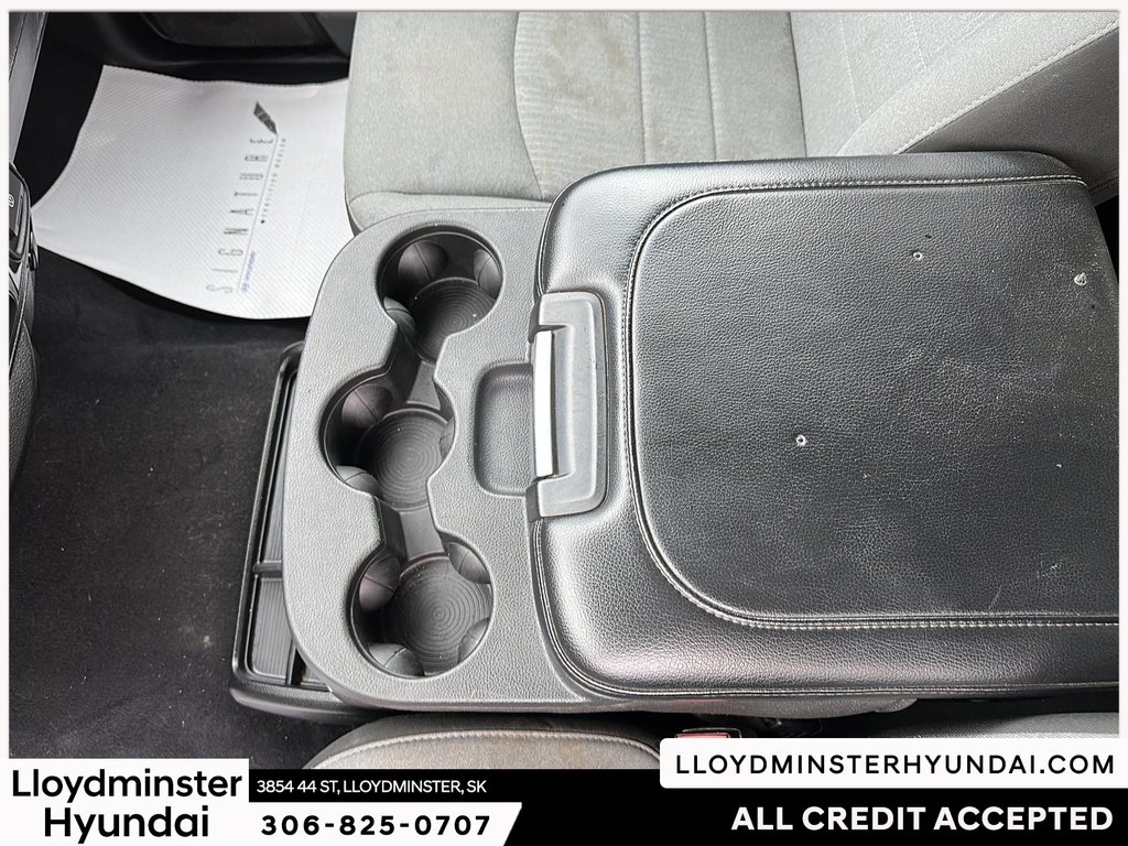 2023 Ram 1500 Classic SLT in Lloydminster, Saskatchewan - 12 - w1024h768px