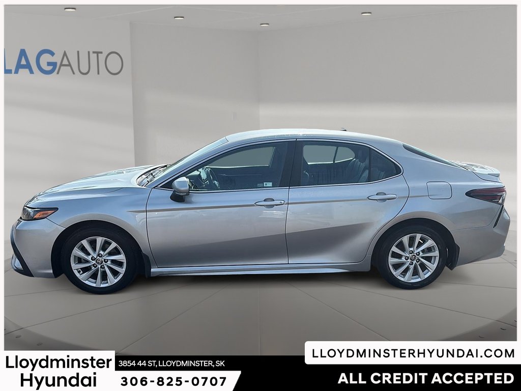 2021 Toyota Camry SE in Lloydminster, Saskatchewan - 8 - w1024h768px