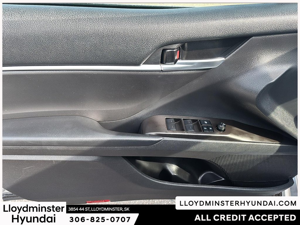 2021 Toyota Camry SE in Lloydminster, Saskatchewan - 13 - w1024h768px