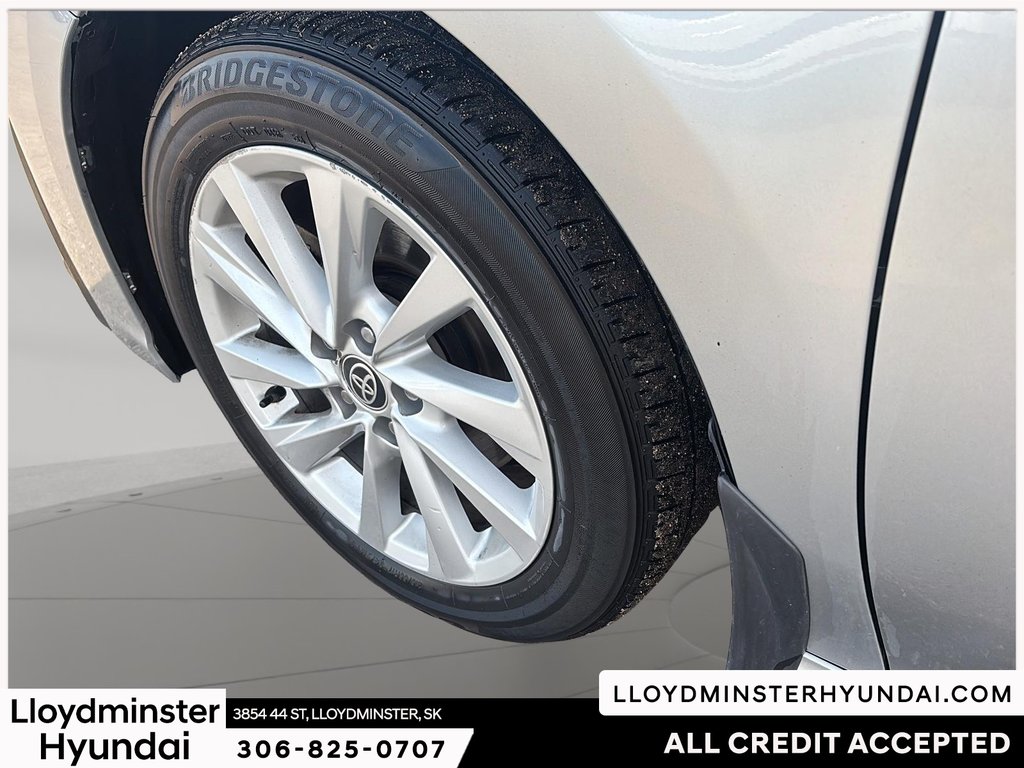 2021 Toyota Camry SE in Lloydminster, Saskatchewan - 10 - w1024h768px