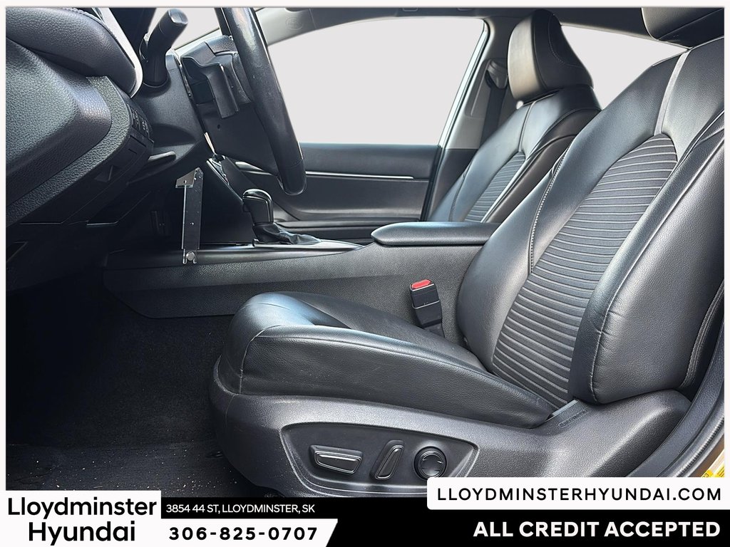 2021 Toyota Camry SE in Lloydminster, Saskatchewan - 12 - w1024h768px