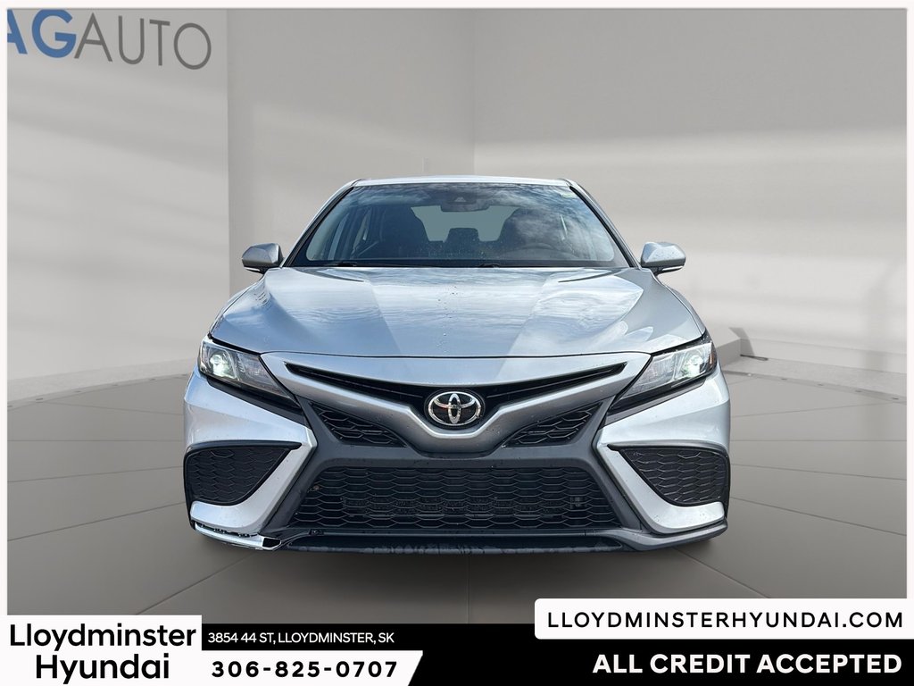 2021 Toyota Camry SE in Lloydminster, Saskatchewan - 2 - w1024h768px