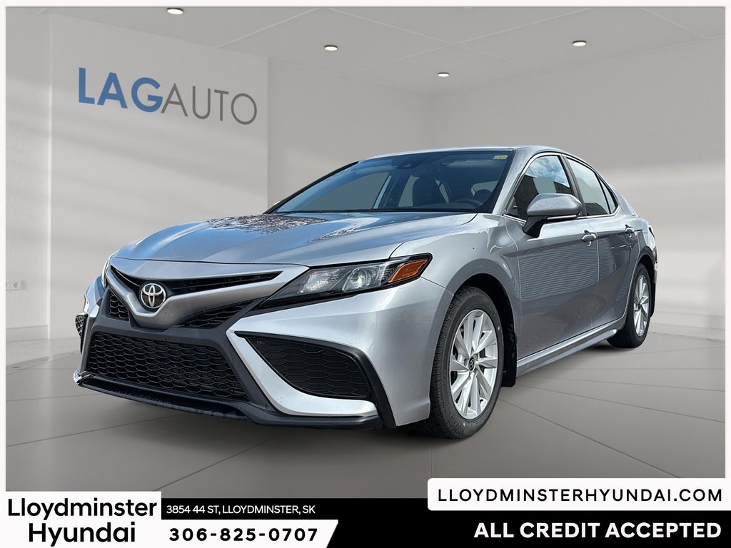 2021 Toyota Camry SE in Lloydminster, Saskatchewan - 1 - w1024h768px