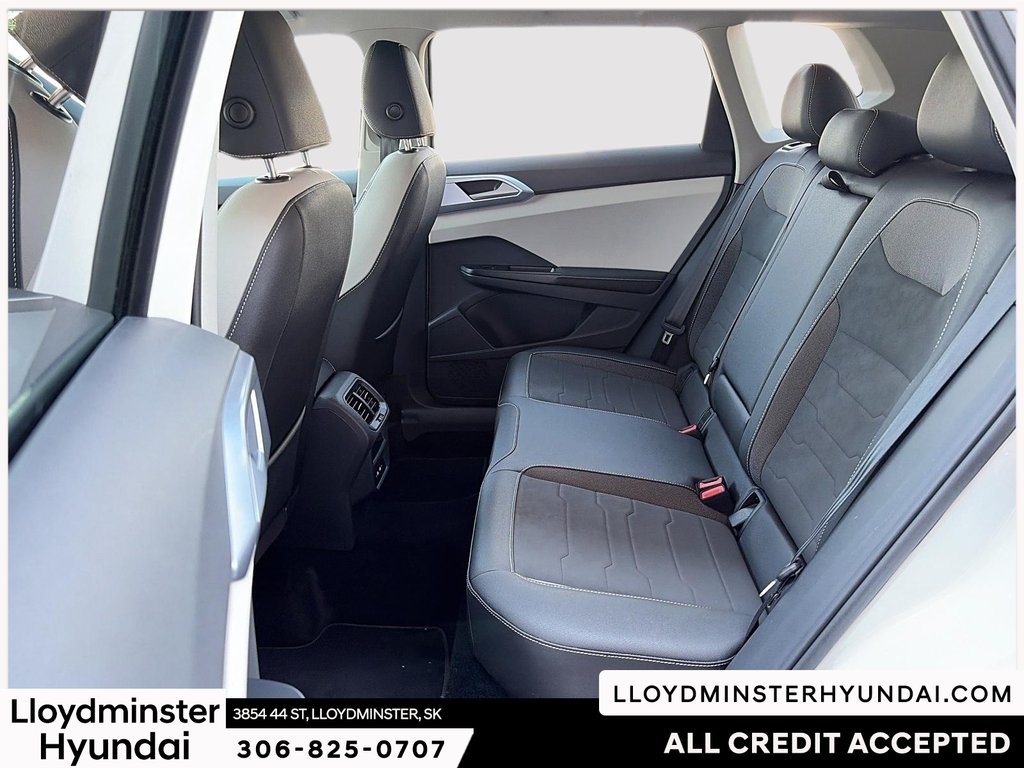2026 Volkswagen Taos Comfortline in Lloydminster, Saskatchewan - 13 - w1024h768px