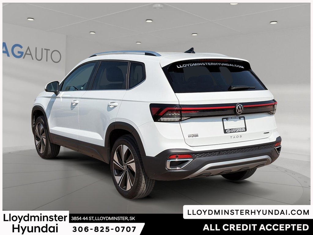 2026 Volkswagen Taos Comfortline in Lloydminster, Saskatchewan - 7 - w1024h768px