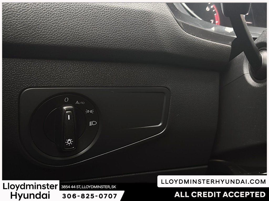 2019 Volkswagen Tiguan Trendline in Lloydminster, Saskatchewan - 19 - w1024h768px