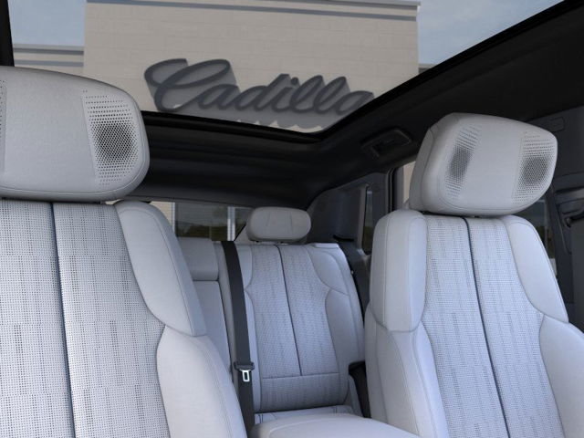 2025 CADILLAC TRUCK LYRIQ Sport 2 in Montreal, Quebec - 24 - w1024h768px