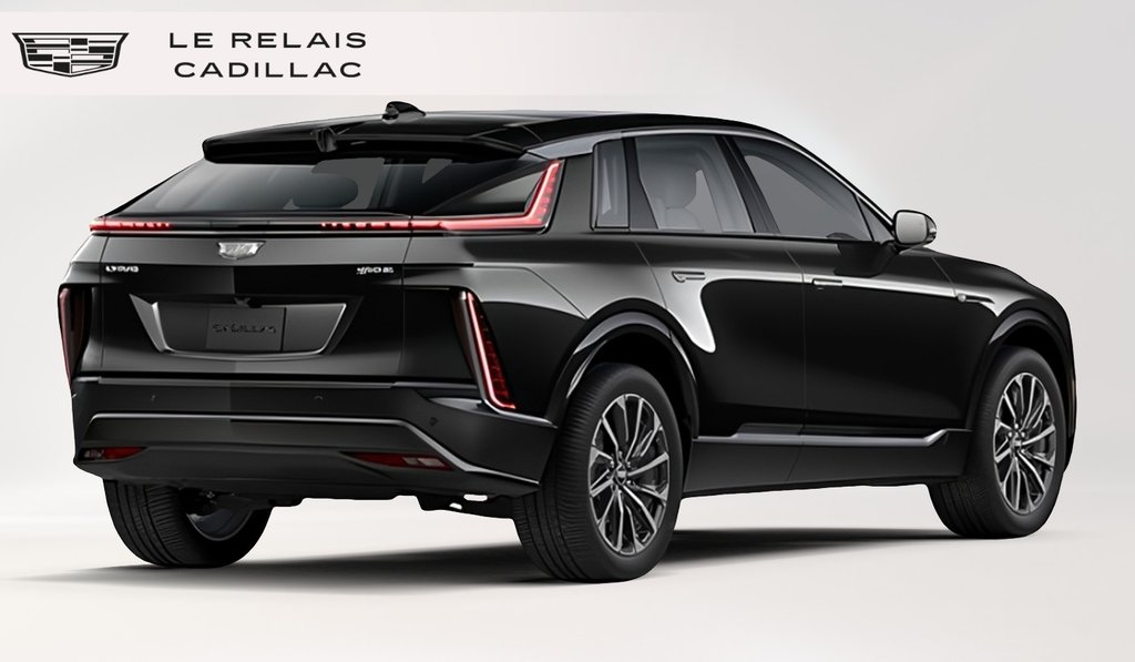 27 Cadillac Lyriq Premium Sport in Montreal, Quebec - 3 - w1024h768px