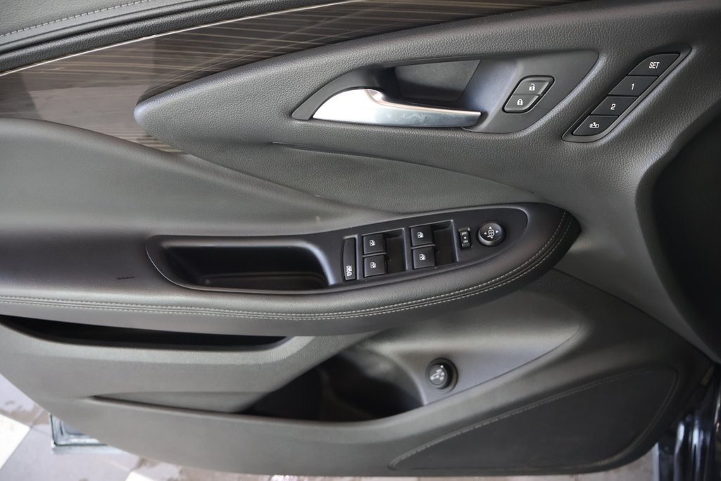 Buick ENVISION Essence AWD  2.5L CERTIFIÉ ET INSPECTÉ 2020 à Montréal, Québec - 20 - w1024h768px