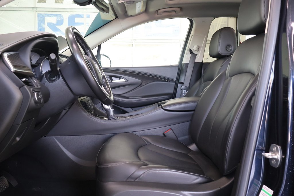 Buick ENVISION Essence AWD  2.5L CERTIFIÉ ET INSPECTÉ 2020 à Montréal, Québec - 2 - w1024h768px