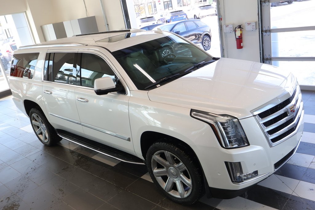 2018 Cadillac Escalade ESV in Montreal, Quebec - 10 - w1024h768px
