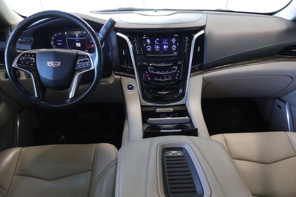 2018 Cadillac Escalade ESV in Montreal, Quebec - 3 - w1024h768px